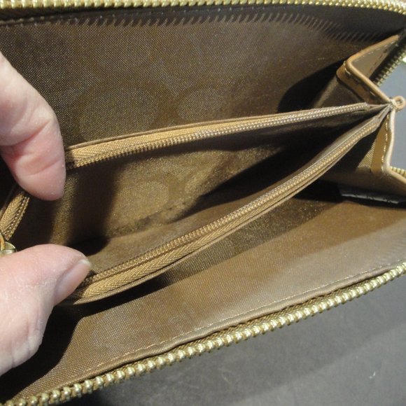 Joy Mangano Brown/Tan Wallet with 2 Zippered areas - Picture 12 of 13